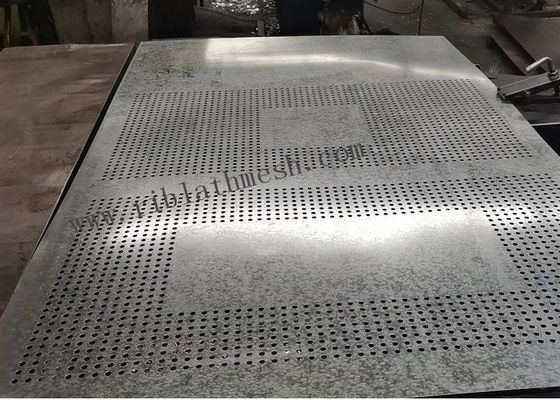 2m Length Galvanized Perforated Metal Mesh 60 Degree Angle Pattern
